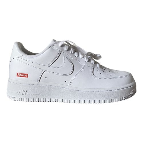 Pre-owned Supreme Low Trainers In White