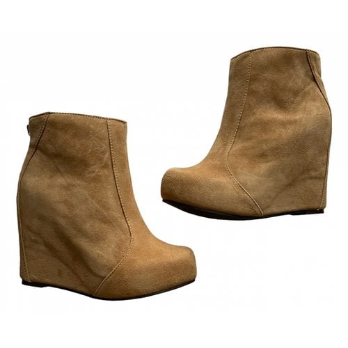Pre-owned Jeffrey Campbell Boots In Camel