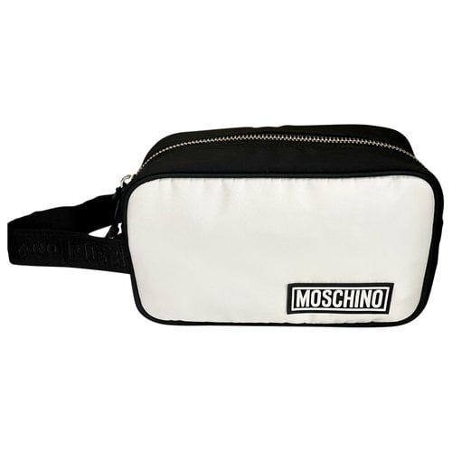 Pre-owned Moschino Fabric Clutch Bag In White
