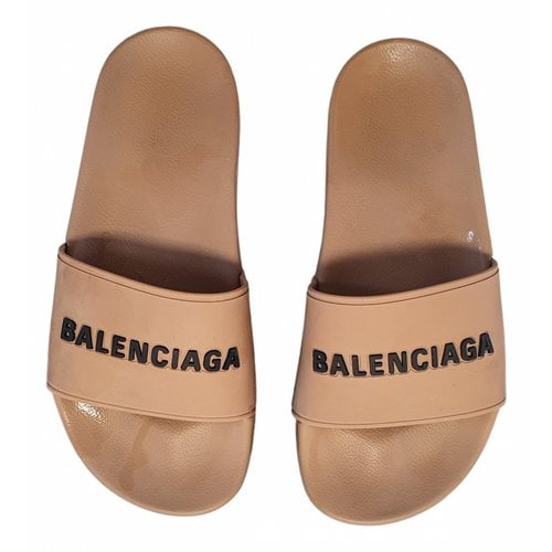 Pre-owned Balenciaga Flats In Beige