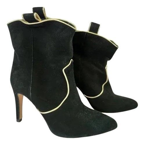 Pre-owned Barneys New York Leather Boots In Black