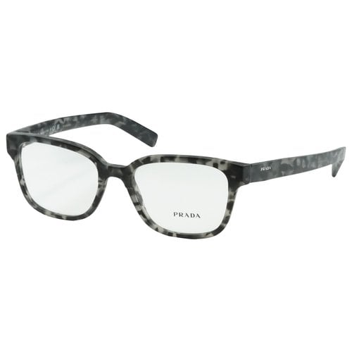 Pre-owned Prada Sunglasses In Grey