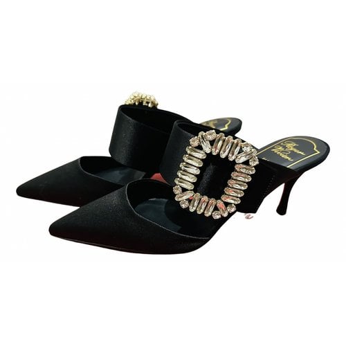 Pre-owned Roger Vivier Cloth Mules & Clogs In Black