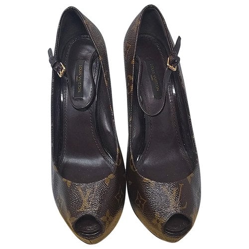 Pre-owned Louis Vuitton Leather Heels In Brown