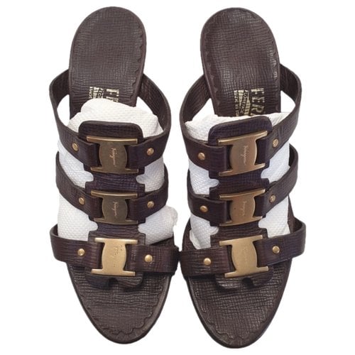 Pre-owned Ferragamo Leather Sandals In Camel