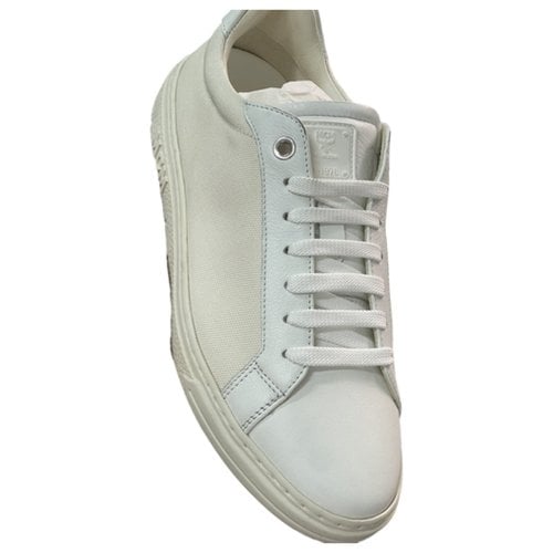 Pre-owned Mcm Leather Trainers In White