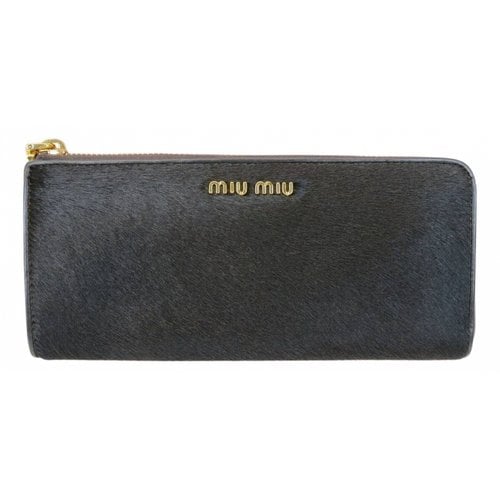 Pre-owned Miu Miu Leather Wallet In Brown