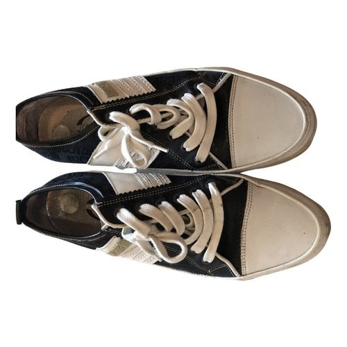 Pre-owned Just Cavalli Leather Low Trainers In Black