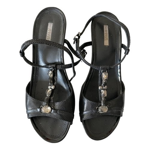 Pre-owned Geox Leather Sandals In Black
