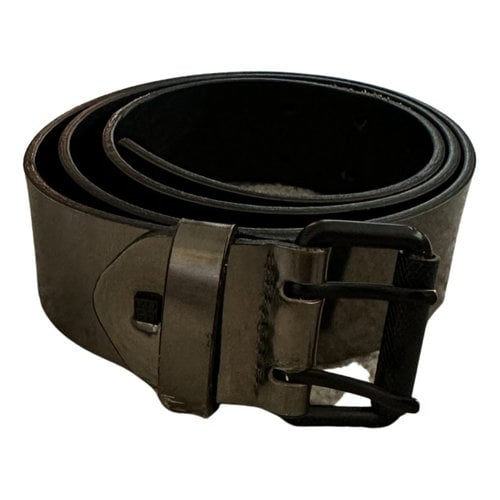 Pre-owned Givenchy Leather Belt In Metallic