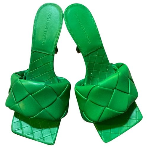 Pre-owned Bottega Veneta Lido Leather Sandal In Green