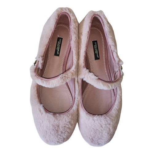 Pre-owned Dolce & Gabbana Faux Fur Flats In Pink