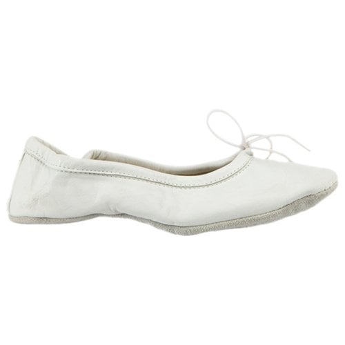 Pre-owned Maison Margiela Leather Flats In White