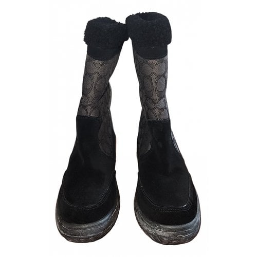 Pre-owned Coach Leather Snow Boots In Black