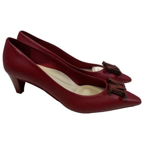 Pre-owned Max Mara Leather Heels In Red