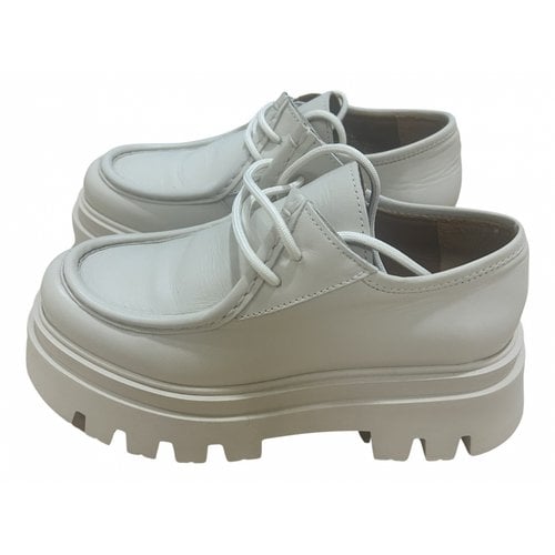 Pre-owned Alohas Leather Flats In White