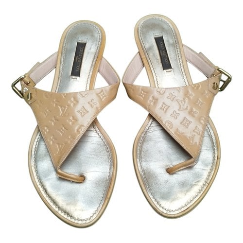 Pre-owned Louis Vuitton Patent Leather Flip Flops In Other