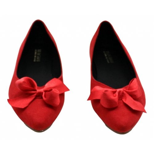 Pre-owned Kenneth Cole Leather Flats In Red