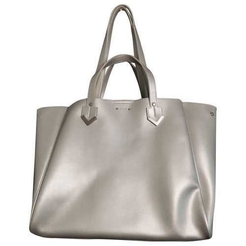 Pre-owned Ikks Leather Tote In Silver