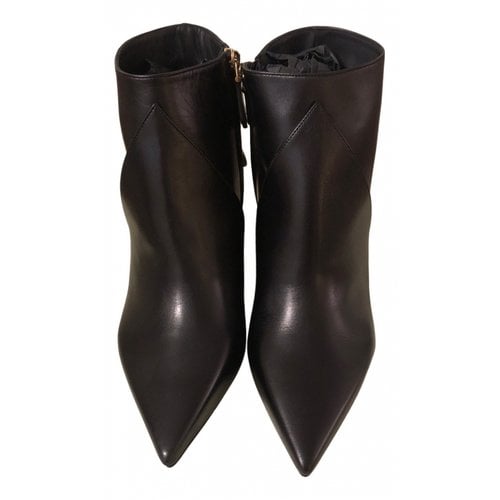 Pre-owned Burberry Leather Ankle Boots In Black