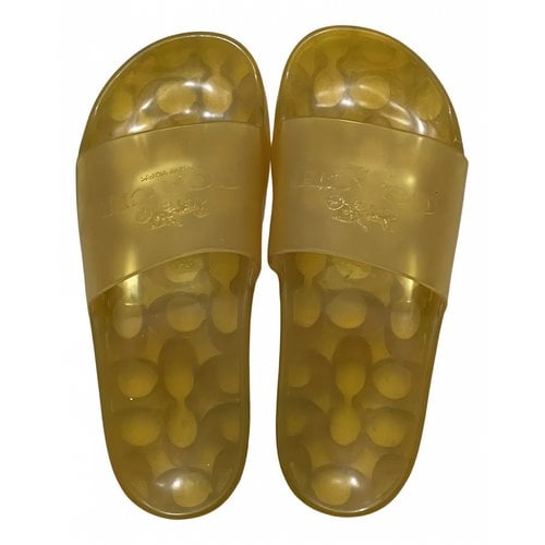 Pre-owned Coach Sandal In Yellow