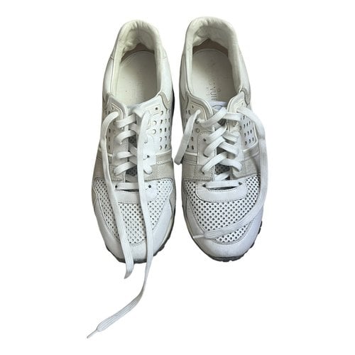 Pre-owned Louis Vuitton Leather Trainers In White
