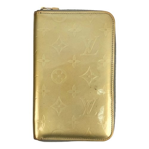 Pre-owned Louis Vuitton Patent Leather Wallet In Yellow