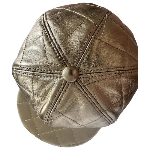 Pre-owned Moschino Leather Beret In Gold