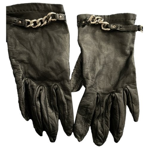 Pre-owned Miu Miu Leather Gloves In Black