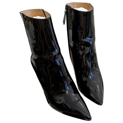 Pre-owned Aquazzura Patent Leather Ankle Boots In Black