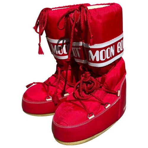 Pre-owned Moon Boot Leather Snow Boots In Red