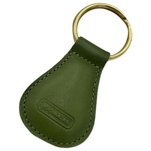 Pre-owned Coach Leather Key Ring In Green