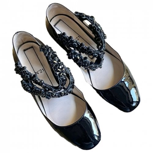 Pre-owned Alessandro Dell'acqua Patent Leather Ballet Flats In Black