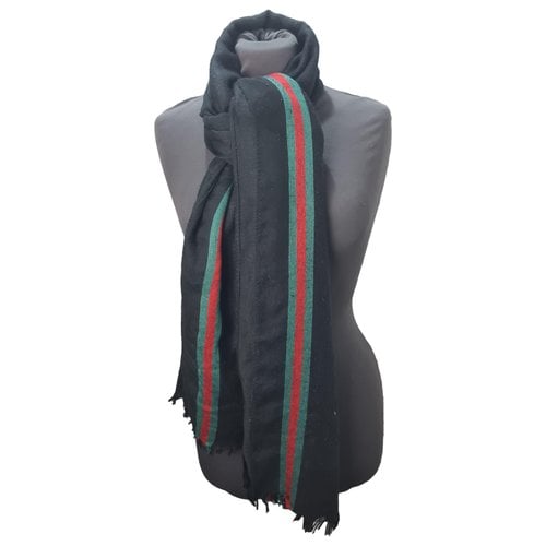 Pre-owned Gucci Wool Scarf In Black