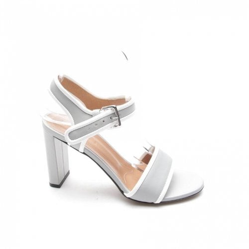 Pre-owned Marni Leather Heels In Grey