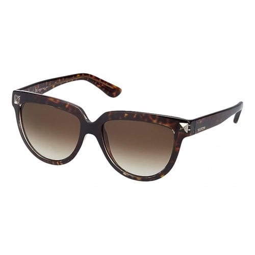 Pre-owned Valentino Sunglasses In Brown