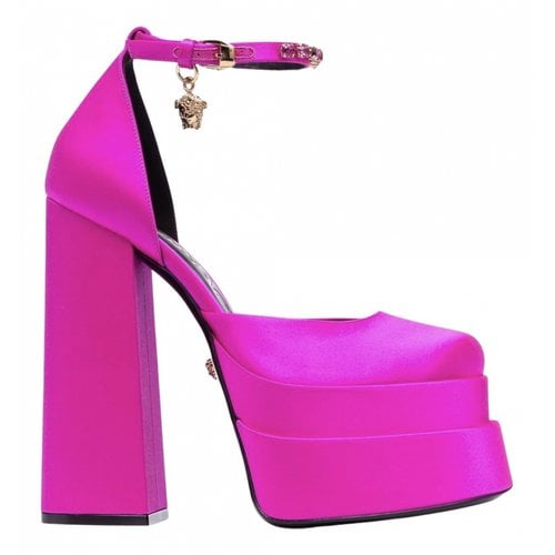 Pre-owned Versace Leather Sandal In Pink