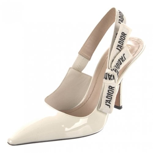 Pre-owned Dior Patent Leather Heels In White
