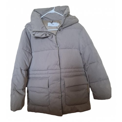 Pre-owned Closed Puffer In Grey
