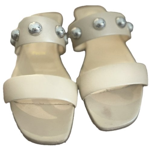 Pre-owned Christian Louboutin Leather Sandal In Beige