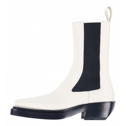Pre-owned Bottega Veneta Lean Leather Boots In White