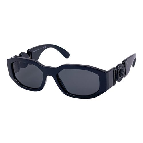 Pre-owned Versace Sunglasses In Black