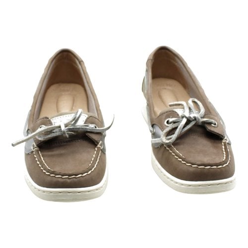 Pre-owned Sperry Flats In Beige