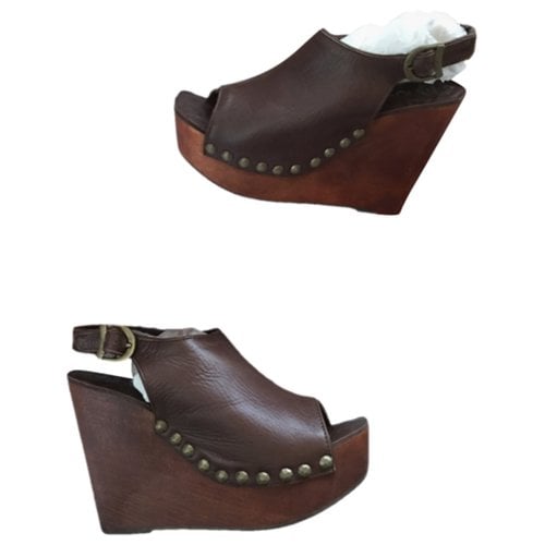 Pre-owned Jeffrey Campbell Leather Mules & Clogs In Brown