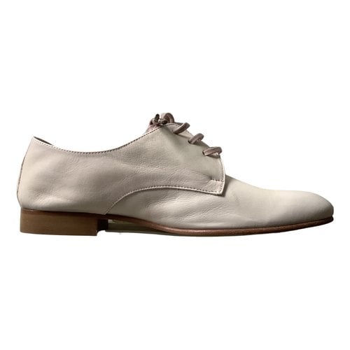 Pre-owned Anaki Leather Lace Ups In Beige