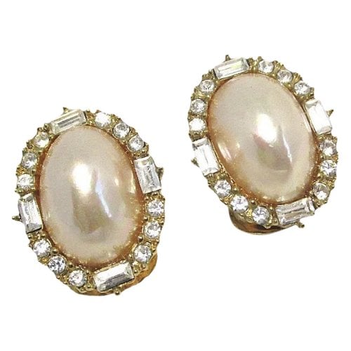 Pre-owned Dior Pearl Earrings In Gold