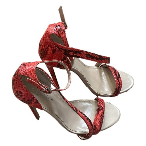 Pre-owned Carvela Leather Sandal In Red