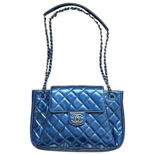 Pre-owned Chanel Leather Crossbody Bag In Blue