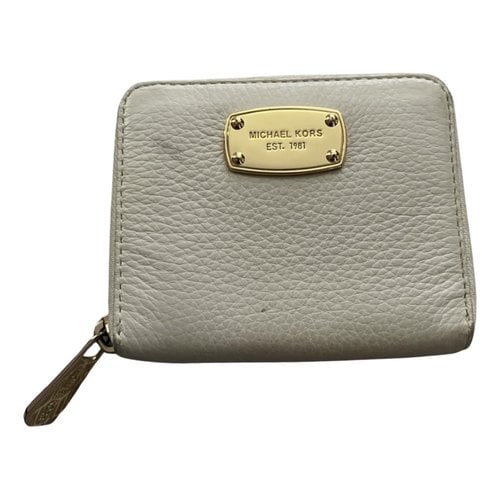 Pre-owned Michael Kors Leather Wallet In Other