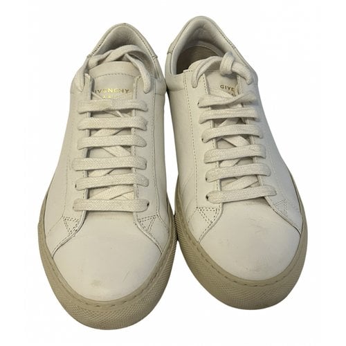 Pre-owned Givenchy Jaw Leather Trainers In Ecru